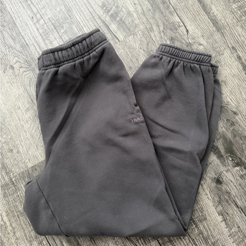 Aritzia TNA MegaFit Sweatfleece Pants in Dark Gray